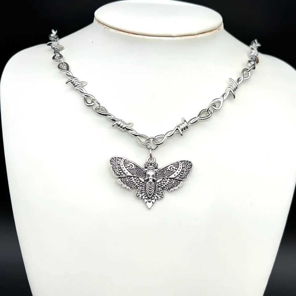Gothic Moth Head Bone Thorn Wire Cross Pendant Necklace Punk Hip Hop Jewelry Y2K Vampire Thorn Chain Necklace Y250329