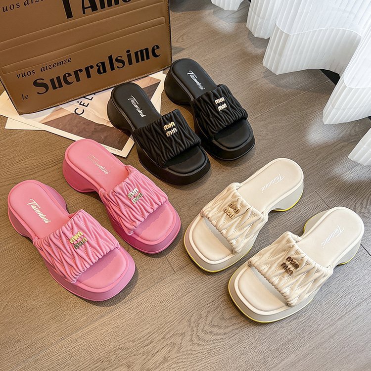 designer shoes 2025 new Women's pleated cloud slippers, casual and fashionable square-toed wedge heel slippers for summer slip-on lazy slippers f