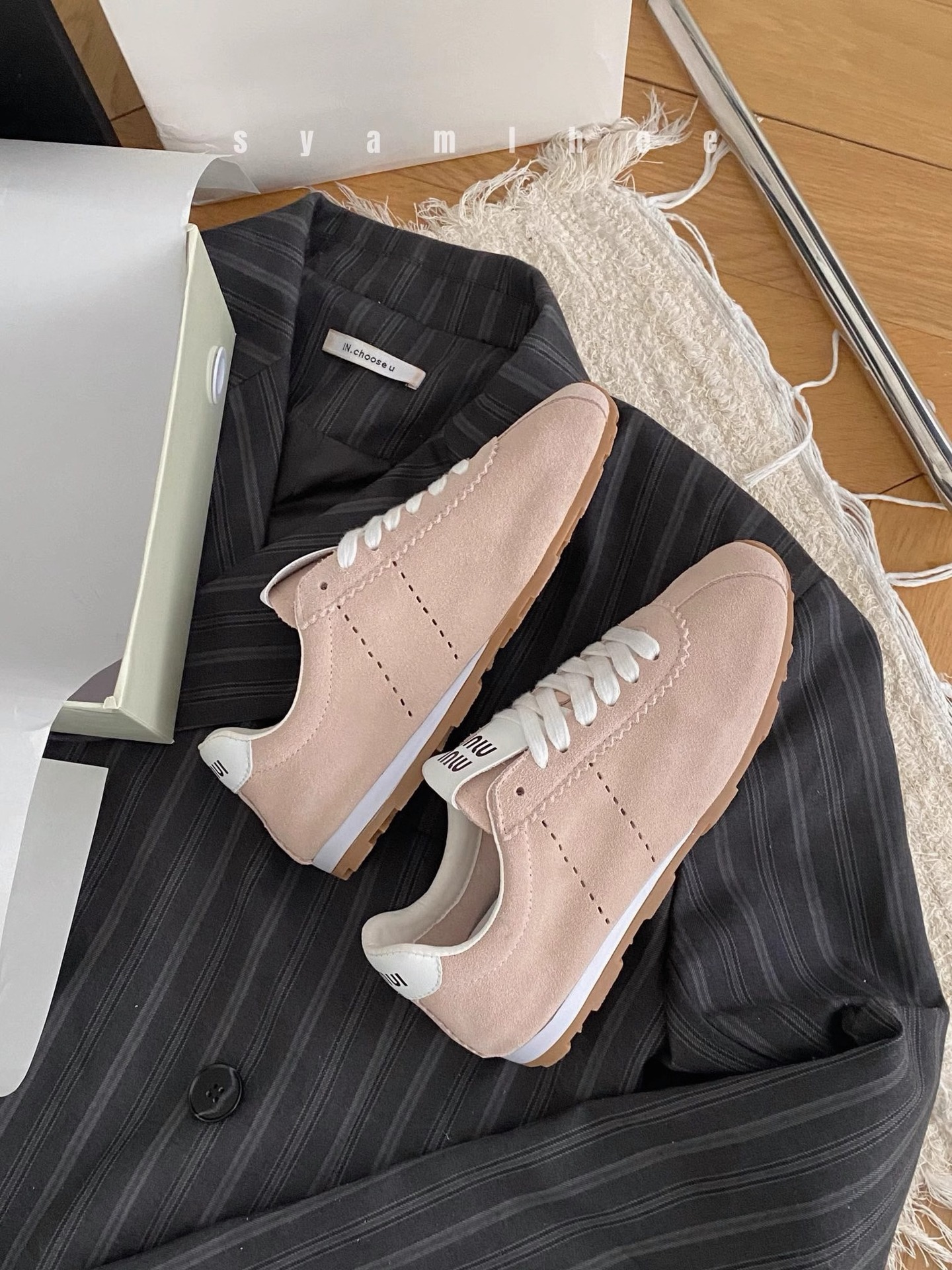designer shoes 2025 new Women's old soft leather casual sports shoes women's sneakers German training shoes