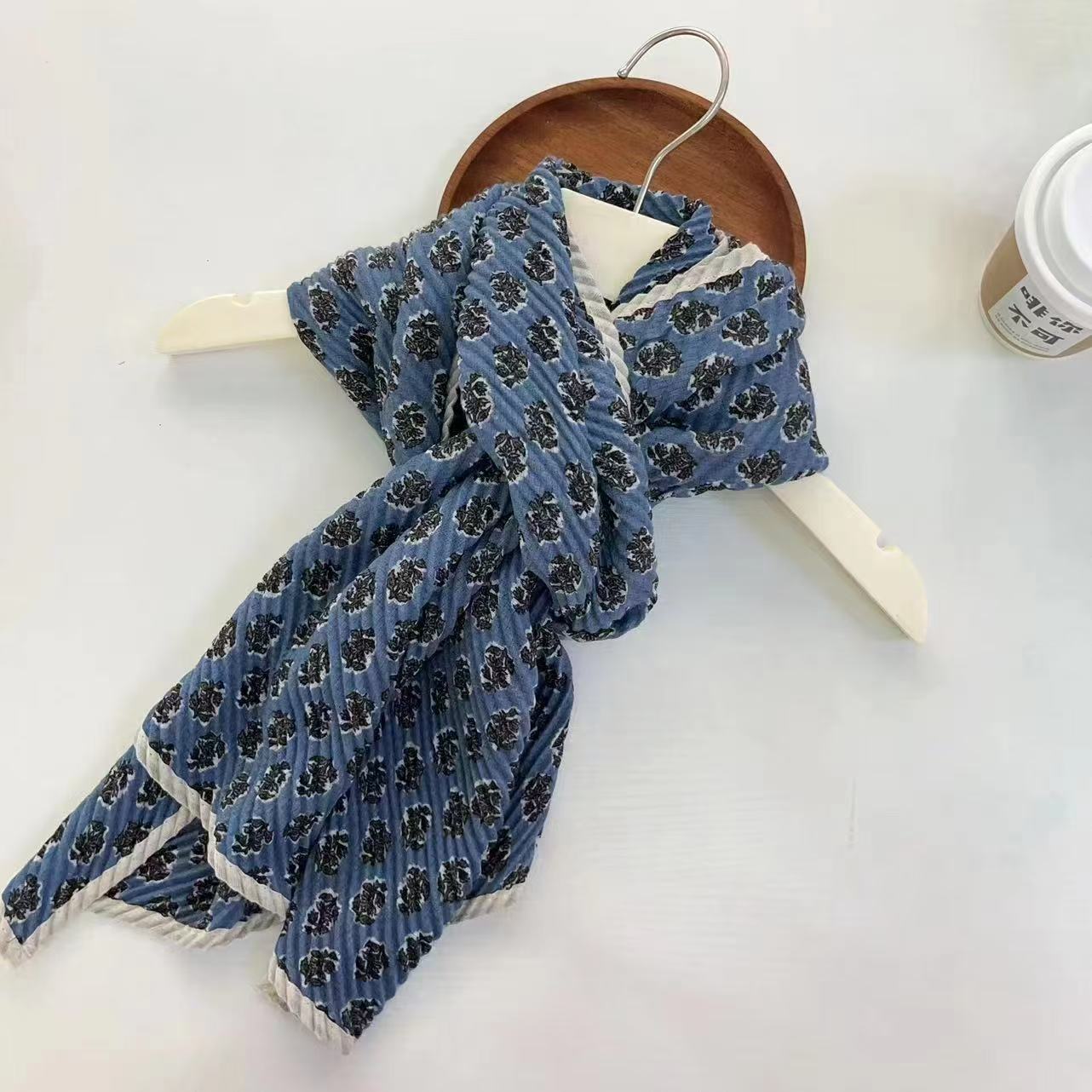 T375 Winter Korean style small flower scarf for women double layer wrinkled cotton and linen travel versatile scarf air-conditioned room floral scarf
