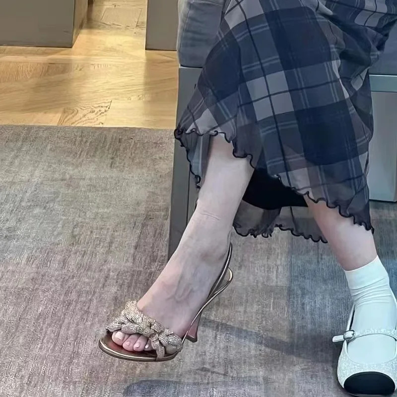 Summer High Heels Sexy Open Toe Gold Flower Thin Heel Hollow One Line with Water Diamond Flower Sandals 250328