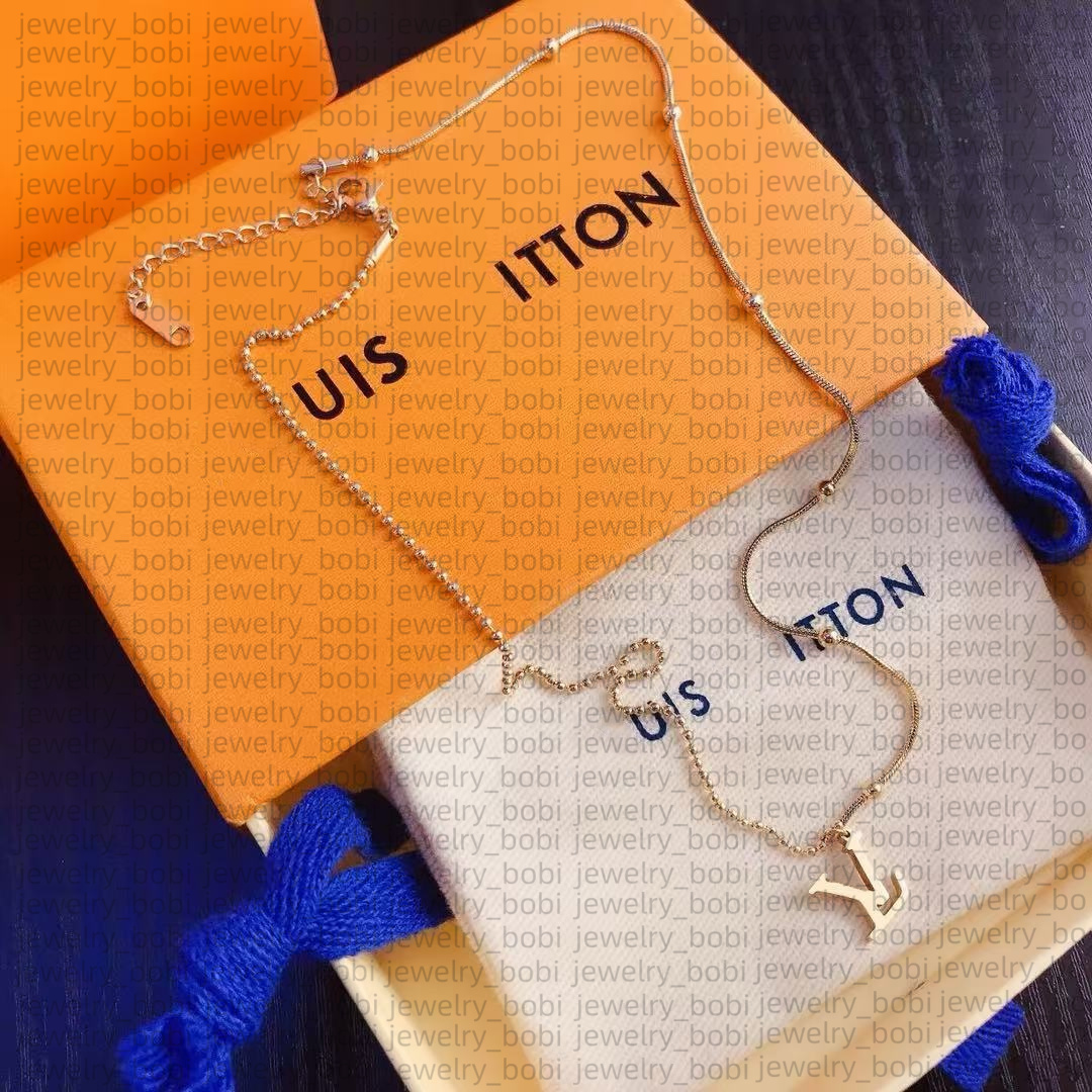 Fashion necklaces designer necklace luxury four leaf clover necklace women mother of pearl diamond pendant stainless steel chain plated gold Classic jewelry