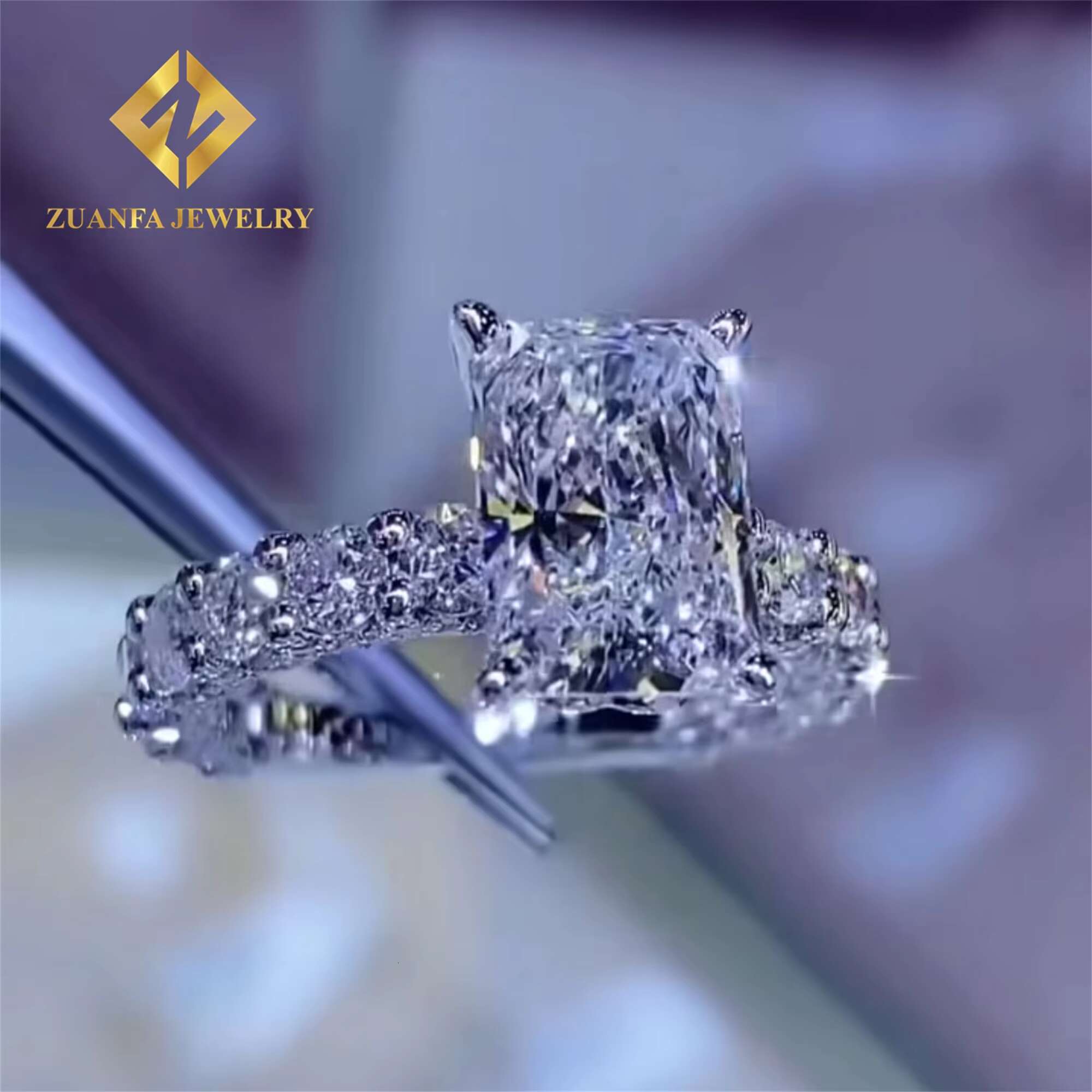 Custom Made Luxury Design Women Wedding Ring Jewelry Real Gold Crushed Radiant VVS Moissanite Diamond Engagement Ring