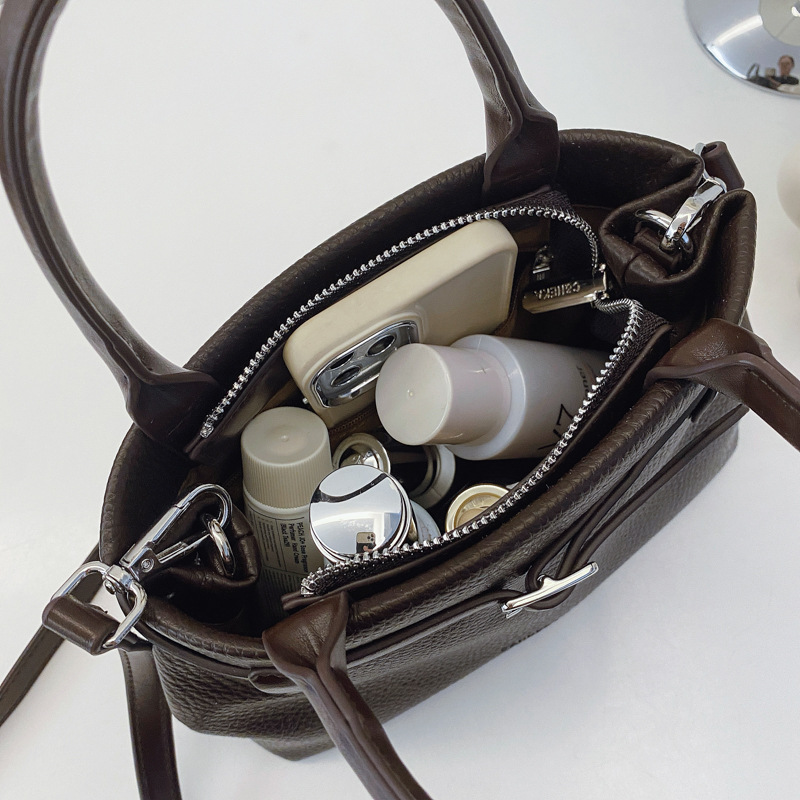Crossbody shoulder bag handbag niche design simple commuter woman new retro casual