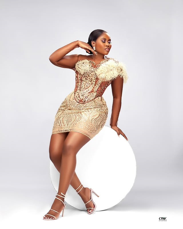 2025 Aso Ebi Gold Cocktail Dresses For Women Short Prom Dresses Mini Dresses Birthday Dresses Appliqued Beaded Sequined Lace Flora Gowns For Special O