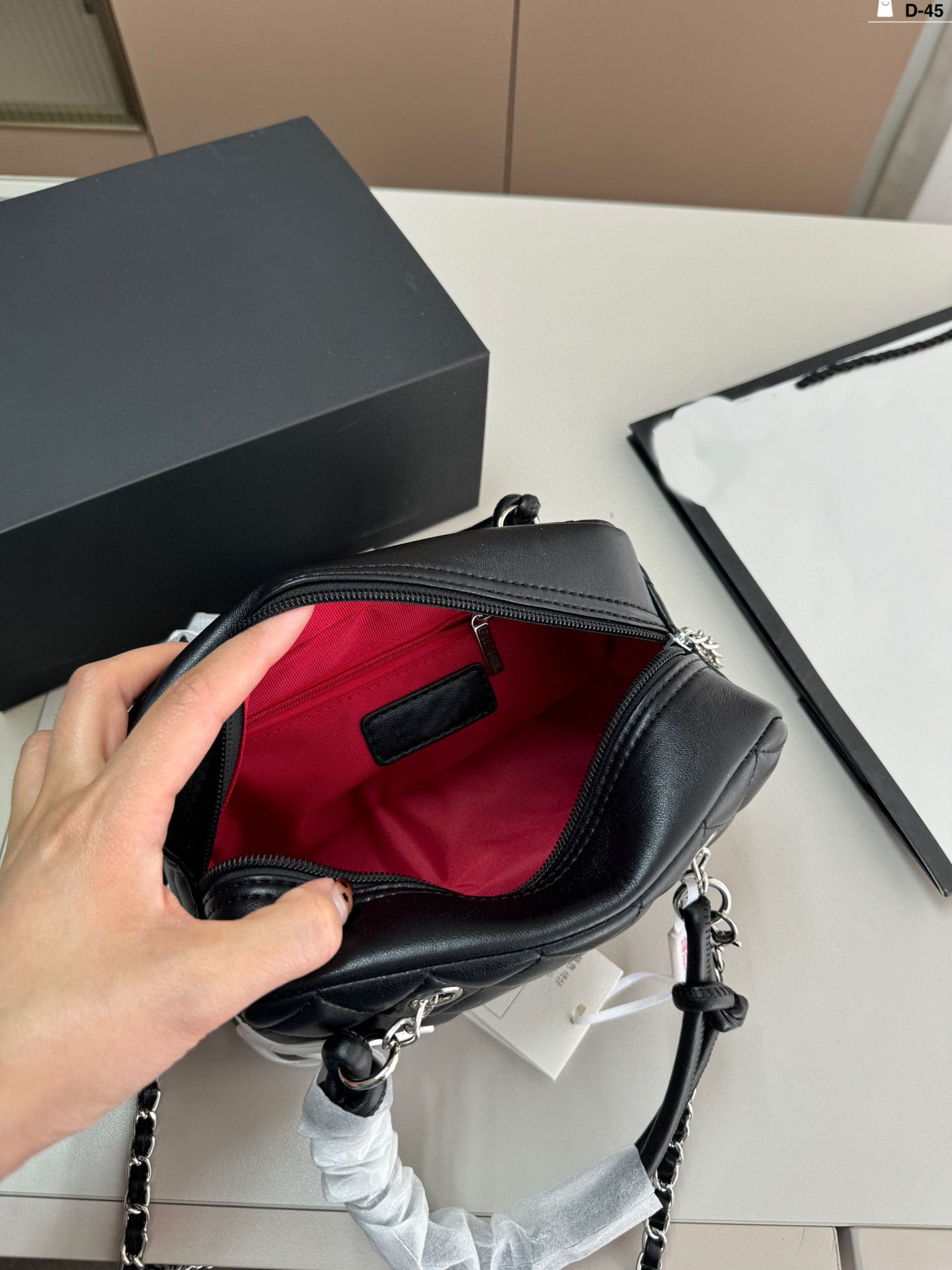 Multi-Functional Women's Handbag - High Quality Shoulder Bag & Crossbody Purse Convertible Design + Free Accessory