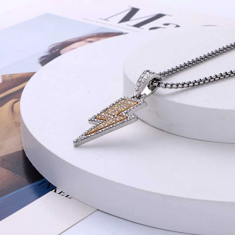 European and American fashion two-color lightning necklace fashionable mens hip-hop personality pendant hip-hop full matching gift Y250329