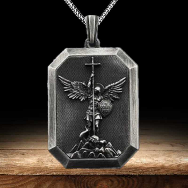 Fashionable Stainless Steel Saint Michael Angel Vintage Necklace Hip Hop Necklace Mens Stainless Steel Jewelry Halloween Party Gift Y250329