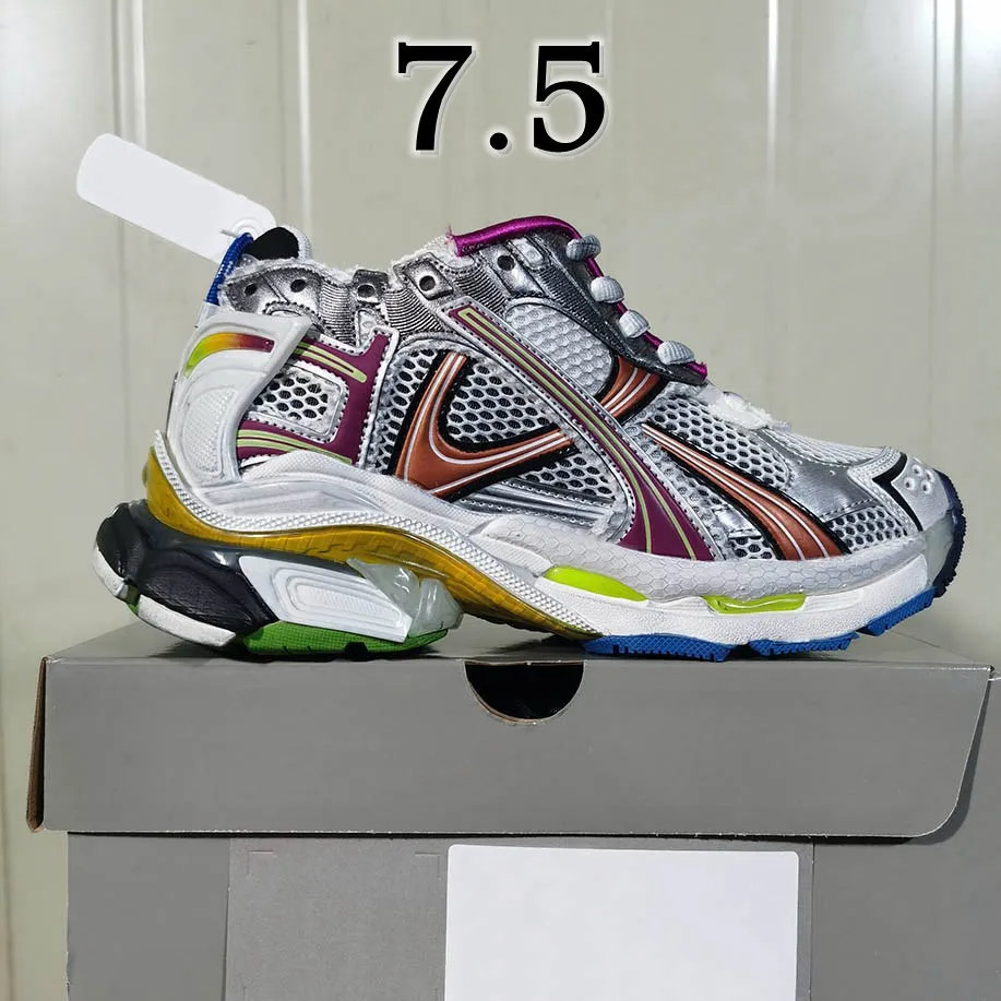 Designer Men Women Casual Shoes Track 3.0 7.0 7.5 Paris Triple White Black Pink Grey Beige Sneakers Gomma Leather Nylon Printed Platform 35-46