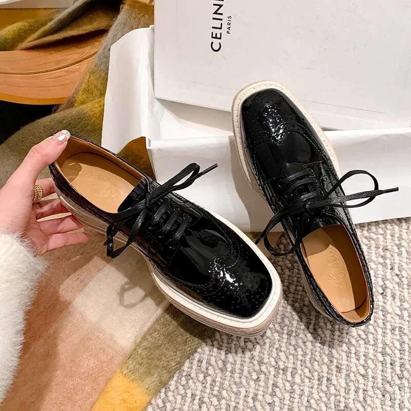 Classic Brogue Carved Patent Oxford Shoes Genuine Leather Wedge Heels Thick Bottom Women's Fashion Lace Up Spring Pumps