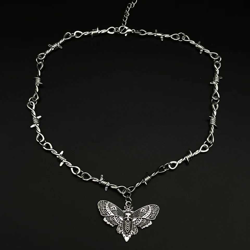 Gothic Moth Head Bone Thorn Wire Cross Pendant Necklace Punk Hip Hop Jewelry Y2K Vampire Thorn Chain Necklace Y250329