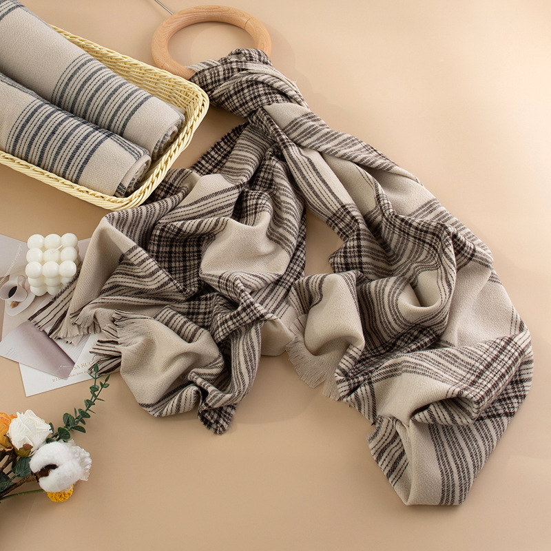 K257 Elegant temperament scarf women's fashion commuting imitation cashmere scarf wholesale plaid warm shawl neck protection cold neck scarf