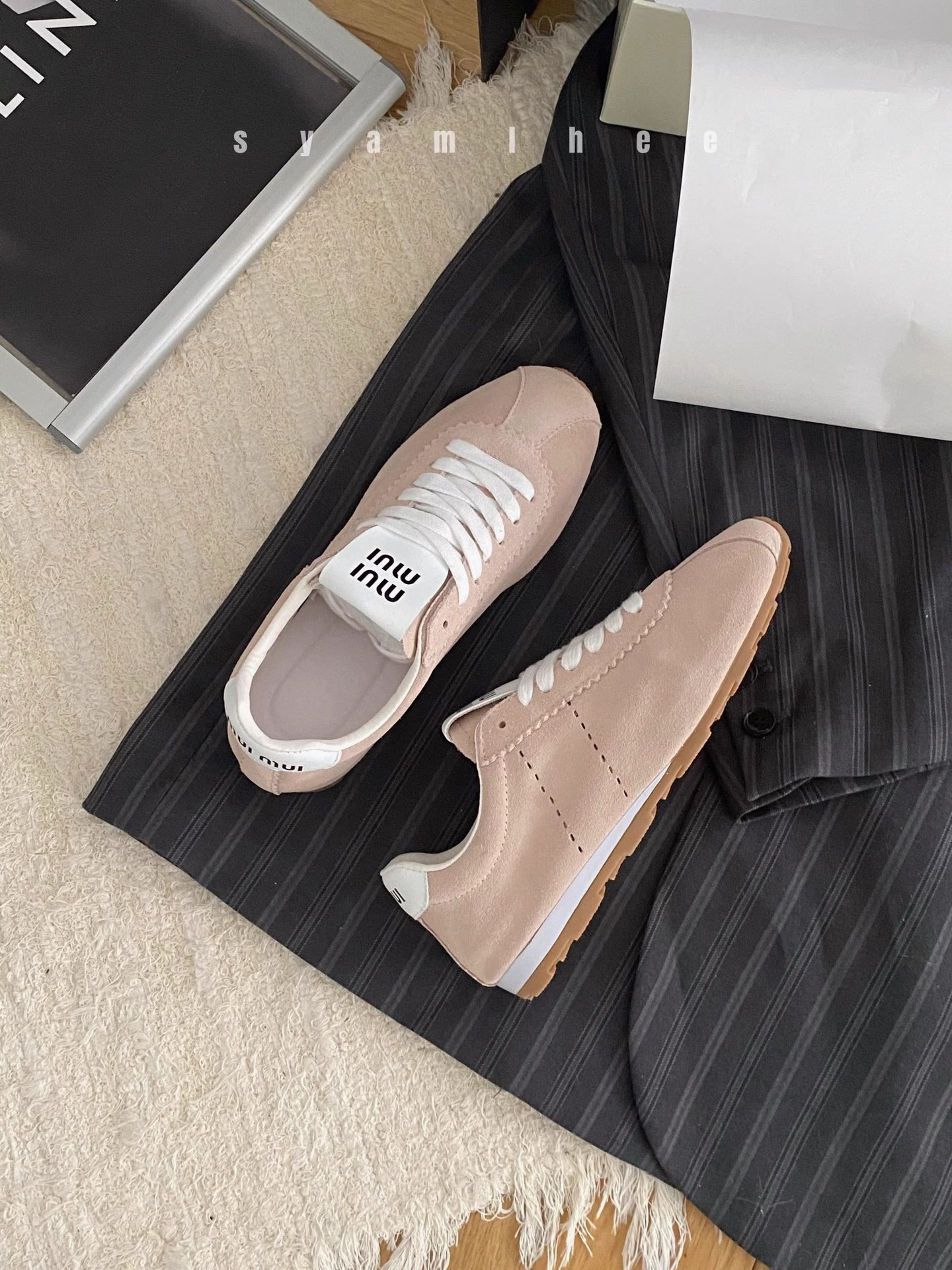 designer shoes 2025 new Women's old soft leather casual sports shoes women's sneakers German training shoes