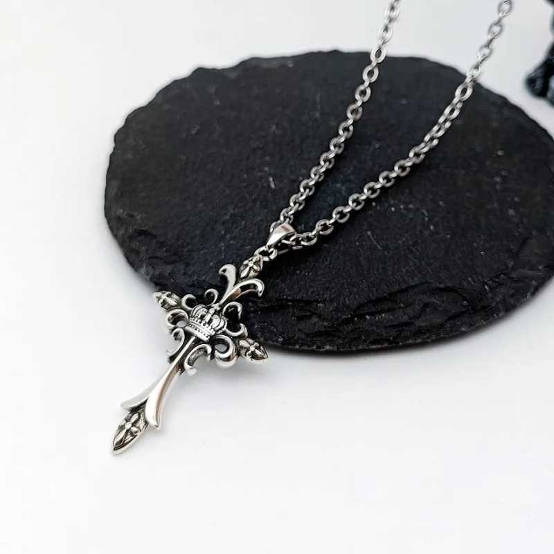 Fashionable 3D Crown Cross Necklace Mens Retro Hip Hop Copper Pendant Sweater Chain Punk Student Jewelry Accessories Gift Y250329