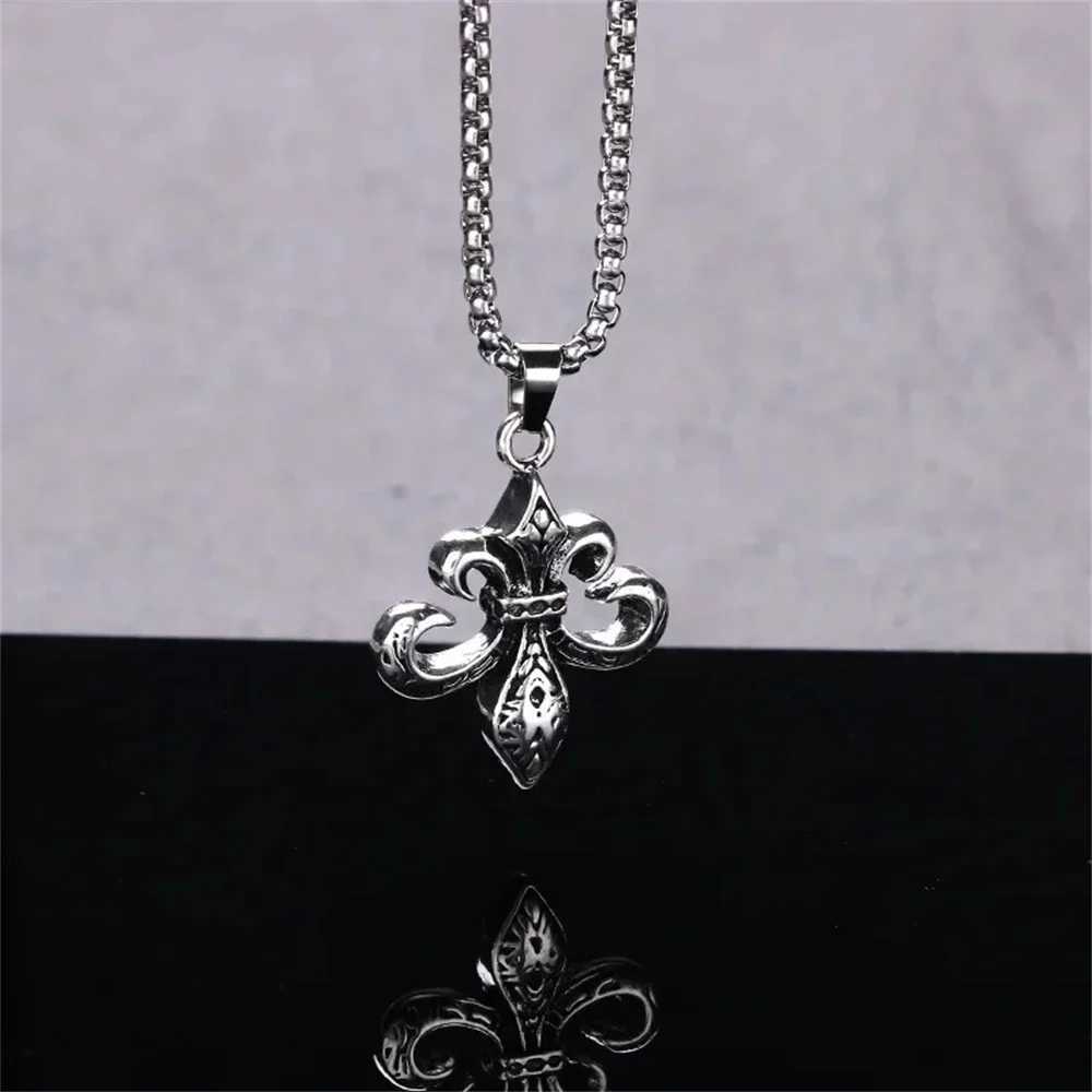 Vintage personalized cross necklace simple long pendant mens and womens sweater chain hip-hop accessories wholesale Y250329
