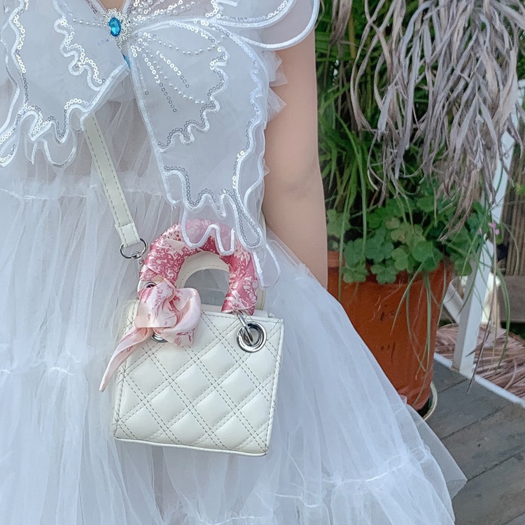 Free shipping hot selling lovely diamond check embroidered thread silk scarf Diana bag new style all fashion small square bag