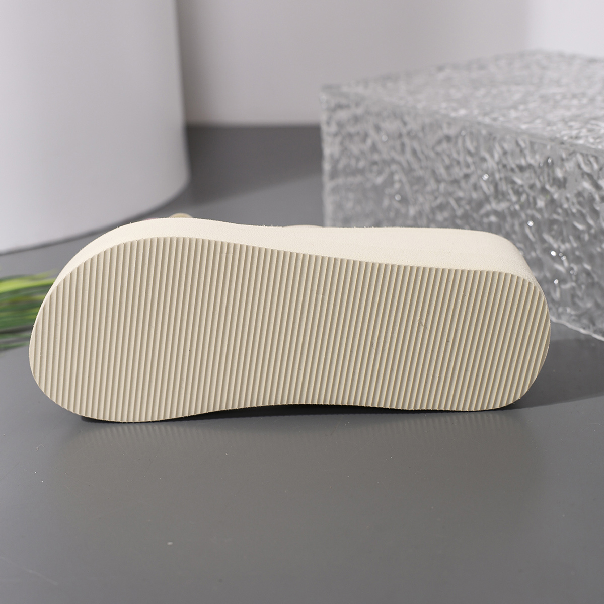 Fashionable Womens' High-Heeled Flats with Flower Accents - Comfy All-Round Shoes