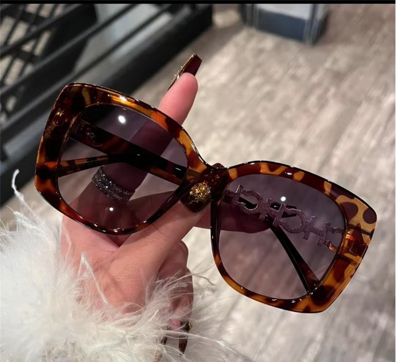 free shipping designer Sunglasses for woman and men Anti-UV vintage black Adumbral Sunglasses