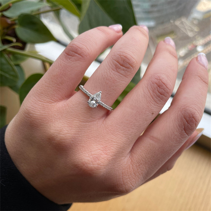 Jewelry 0.6 Carat Solitair Pear Cut Ring 14K 18K Solid Gold Half Set Lab Grown Diamond Engagement Ring For Women CVD HPHT Diamond Customize Ring