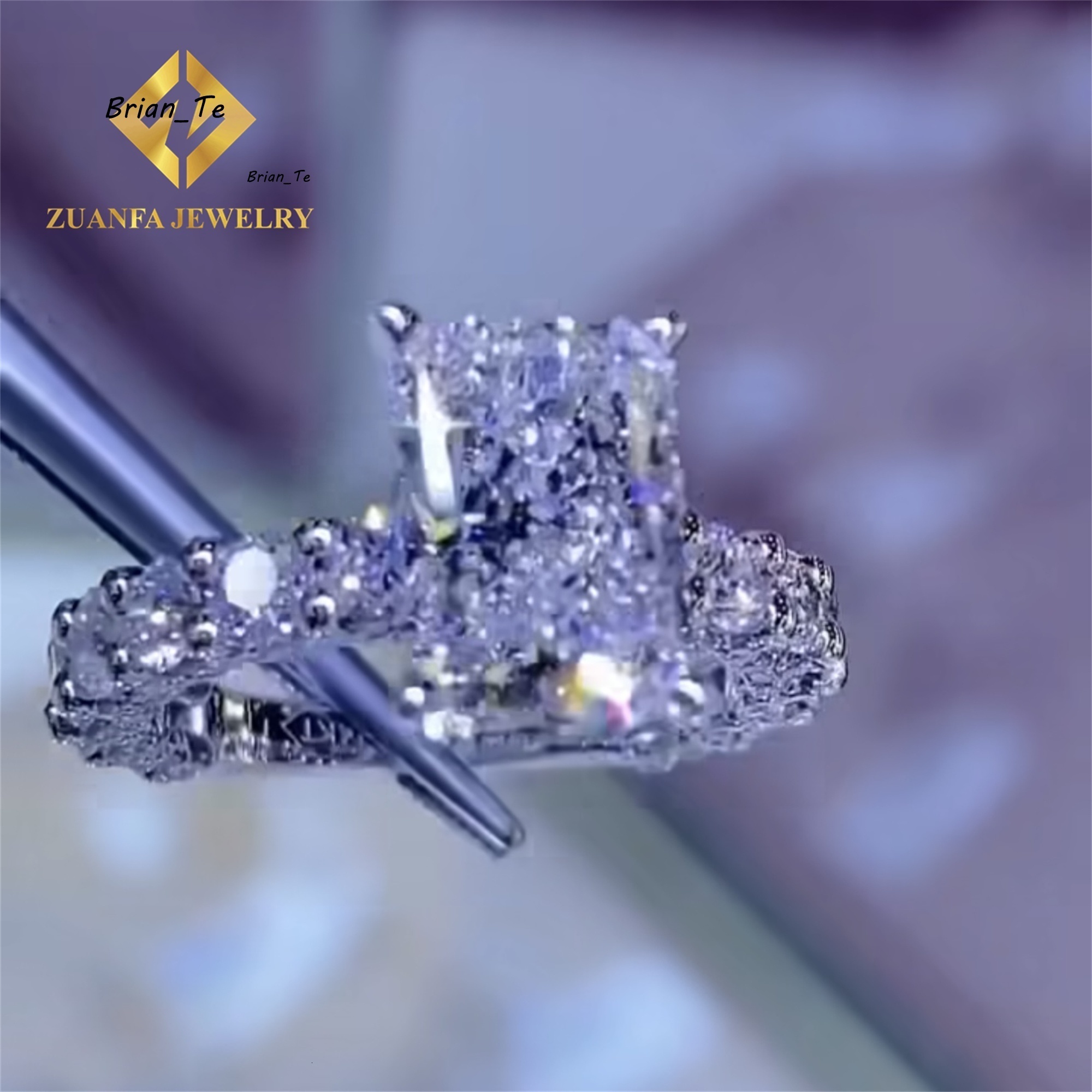 Custom Made Luxury Design Women Wedding Ring Jewelry Real Gold Crushed Radiant VVS Moissanite Diamond Engagement Ring