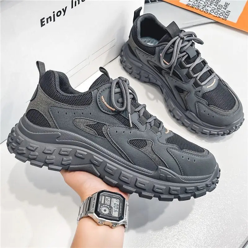 breathable mesh shoes for anti slip and wear-resistant sports shoes for construction sites 250326