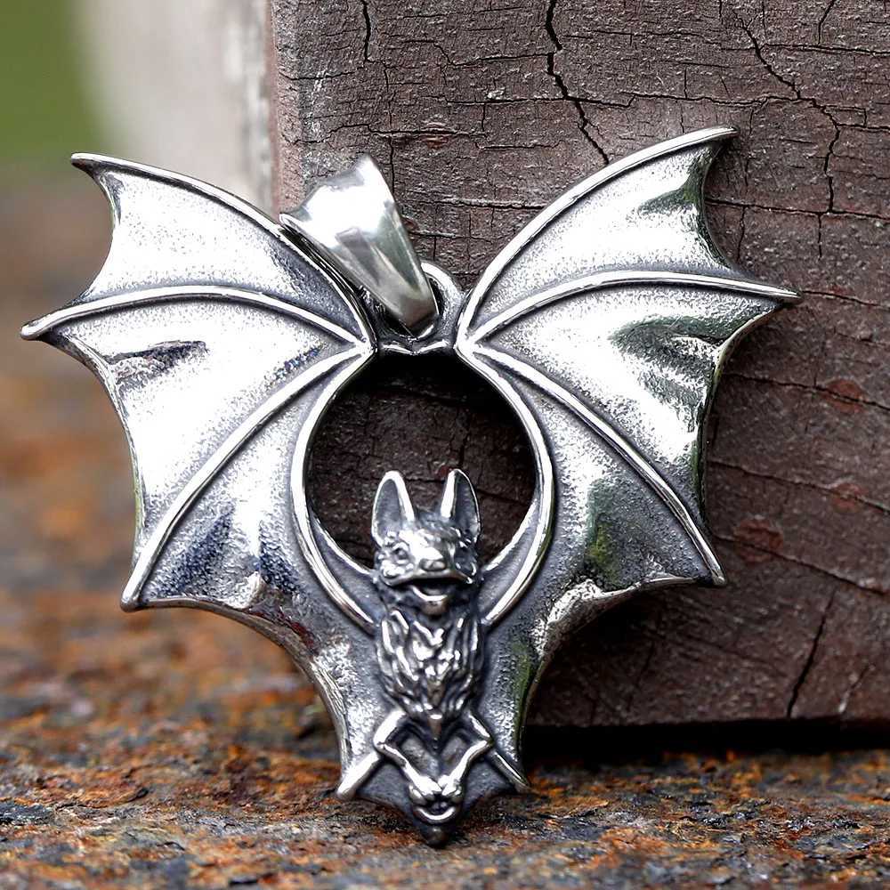 New design stainless steel bat pendant detailed necklace punk bicycle animal jewelry high-quality gift accessories Y250329
