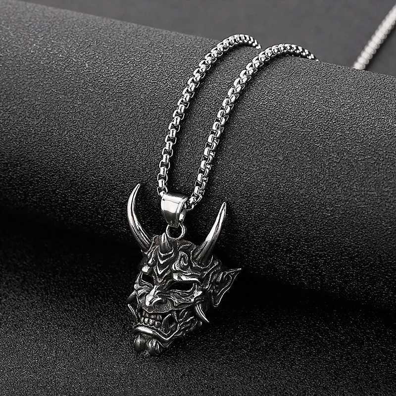 Punk Devil Mask Japanese Samurai Oni Pendant Necklace Mens Jewelry Womens Chain Hip Hop Rock Party Necklace Wholesale Y250329