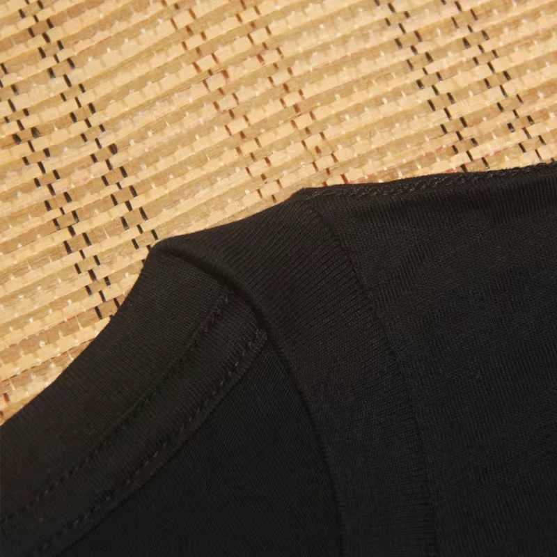 One piece T-shirt Luffy Japanese anime retro summer cotton mens T-shirt casual short sleeved street clothing top T-shirt mens clothing W250329