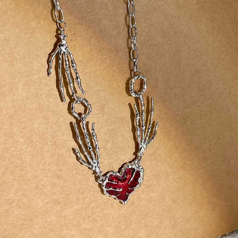 Heart shaped design redstone hand bone chain womens necklace Ins design heart shaped charm Korean chain womens necklace Y250329