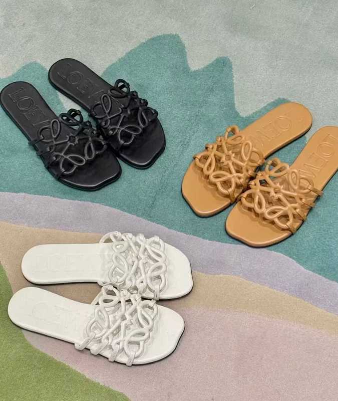 Summer Designer Luxury Women Petal Anagram Leather Slides Casual Walking Flip Flops Rubber Sandals Shoes Slip On Lady Beach Slippers EU35-43