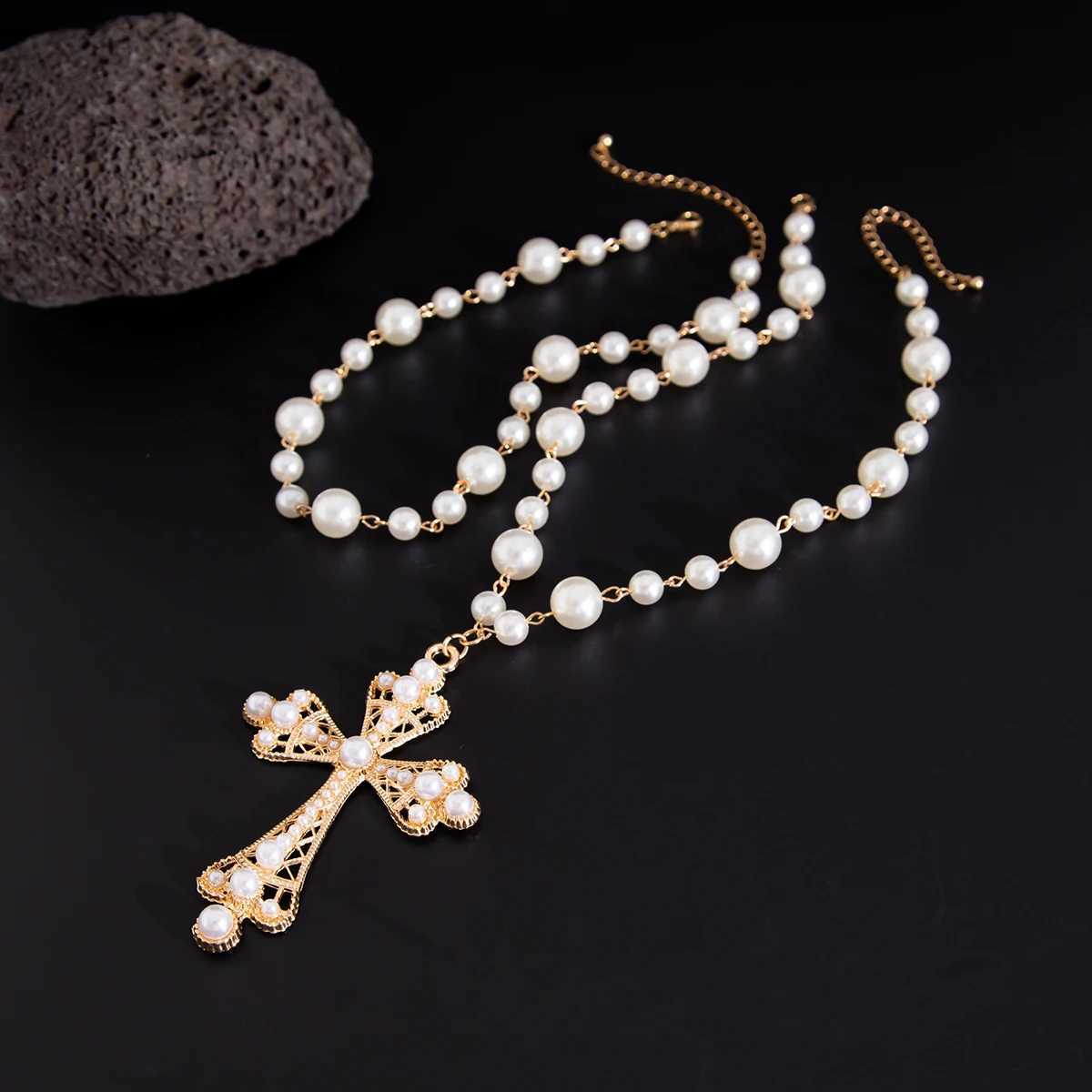 IngeSight. Z Charm Elegant Imitation Pearl Necklace Mens New Gothic Jesus Cross Pendant Necklace Mens Party Jewelry Y250329