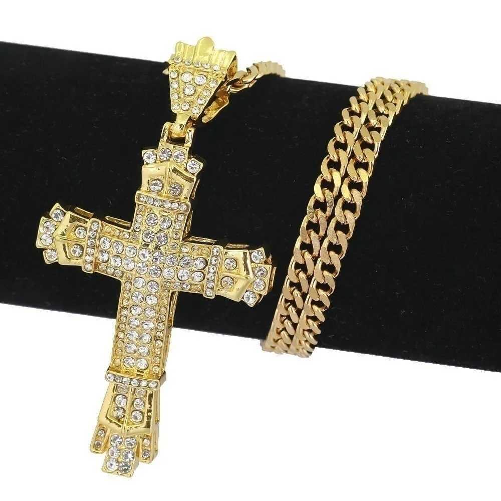 Hip Hop Cross Pendant Necklace Fully Covered with Cubic Zircon Rope Chain Ice Sparkling CZ Womens Jewelry Y250329