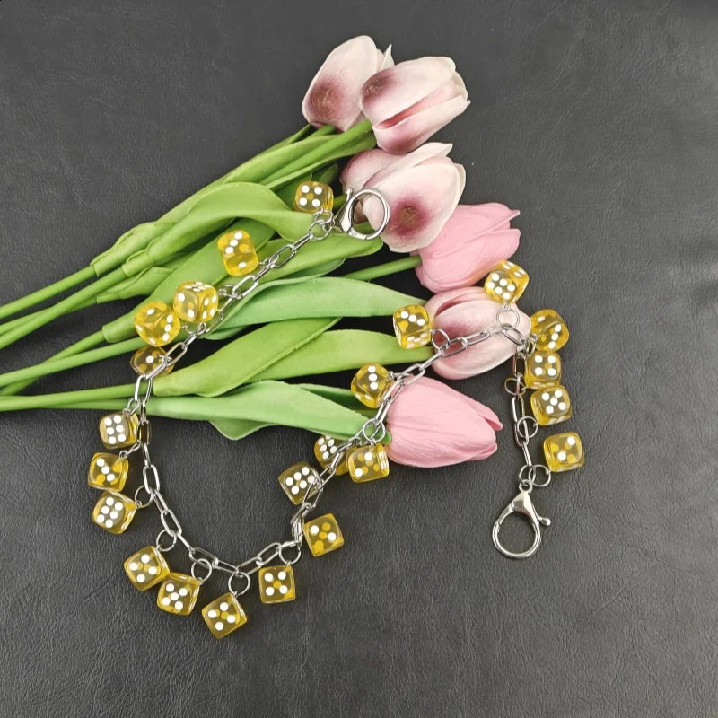 DIY Lucky Color Dice Pants Chain Fashion Mens and Womens One Waist Accessories Hip Hop Keychain 250325