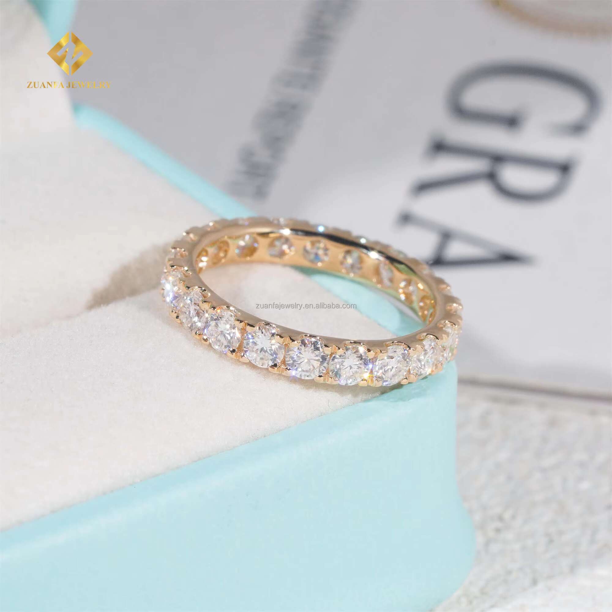 Custom Made Fully Iced Out GRA Certificate Bridal Jewelry 14k Gold 3mm VVS1 Moissanite Diamond Female Engagement Band Ring