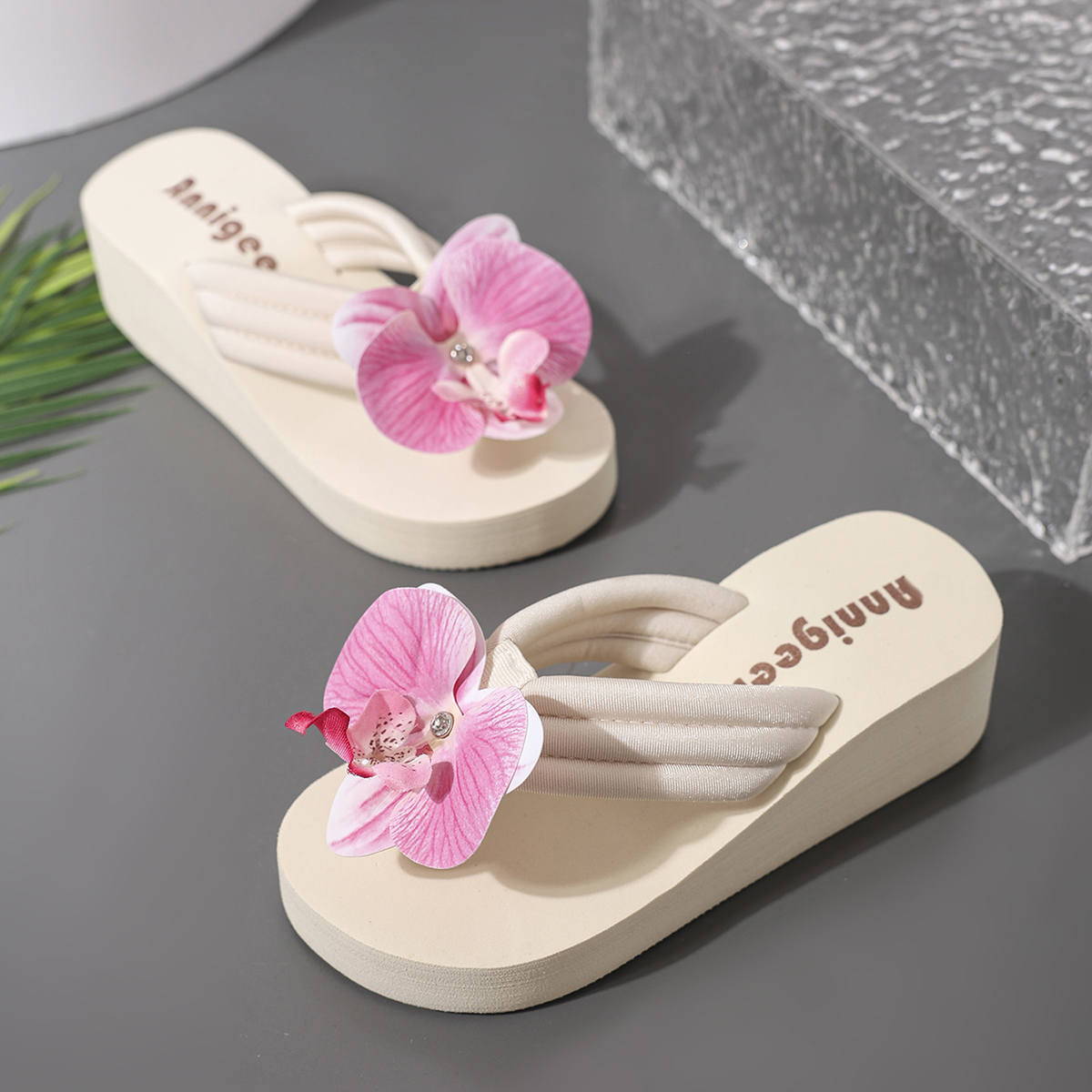 Fashionable Womens' High-Heeled Flats with Flower Accents - Comfy All-Round Shoes