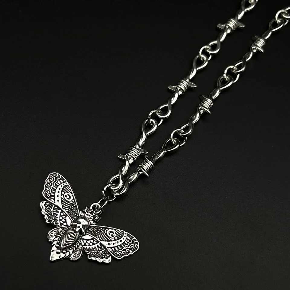 Gothic Moth Head Bone Thorn Wire Cross Pendant Necklace Punk Hip Hop Jewelry Y2K Vampire Thorn Chain Necklace Y250329