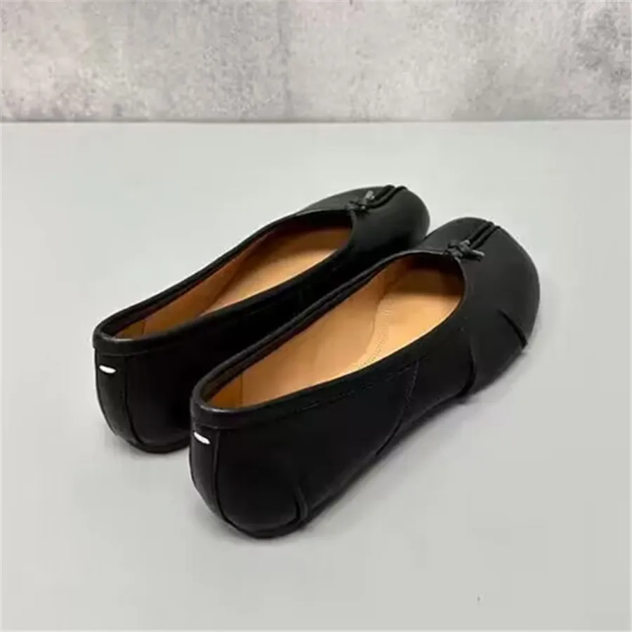 2024 New Pleated Women Ballet Flats Tabi Shoes Casual Slip-on Loafers Ladies Split Toe Leather hot Espadrilles Zapatillas