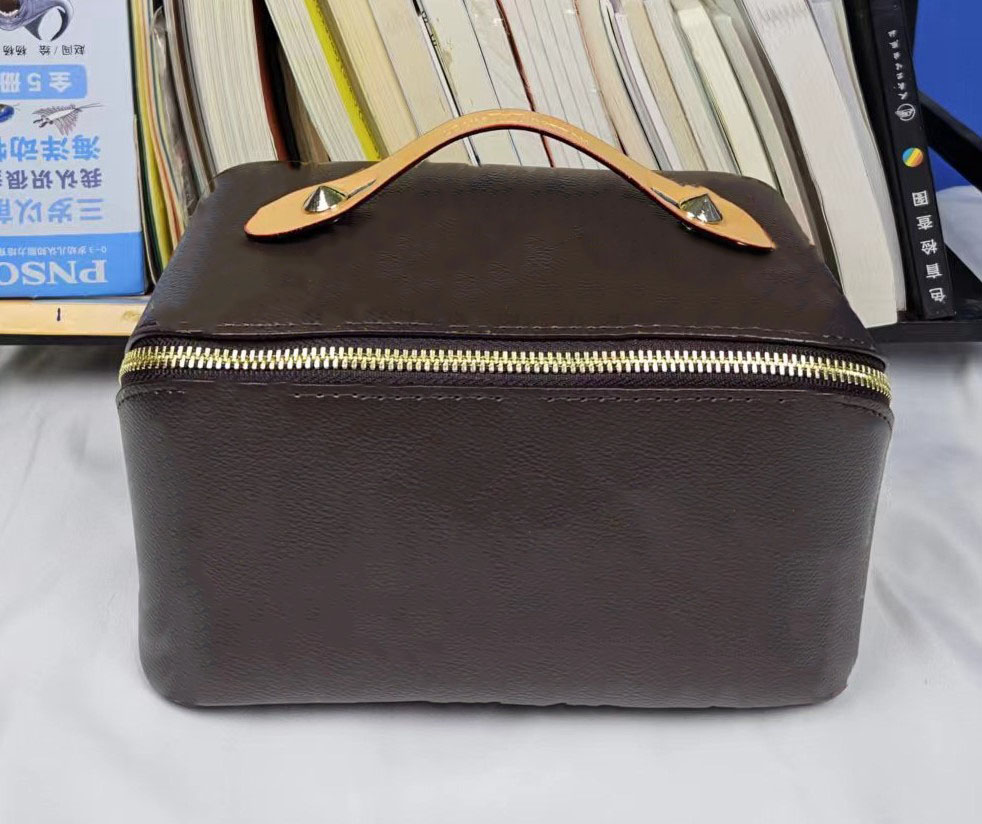 Women cosmetic bags designer travel toiletry bag wash pouch makeup beauty case toilet bag organizer top handle makes it easy to carry