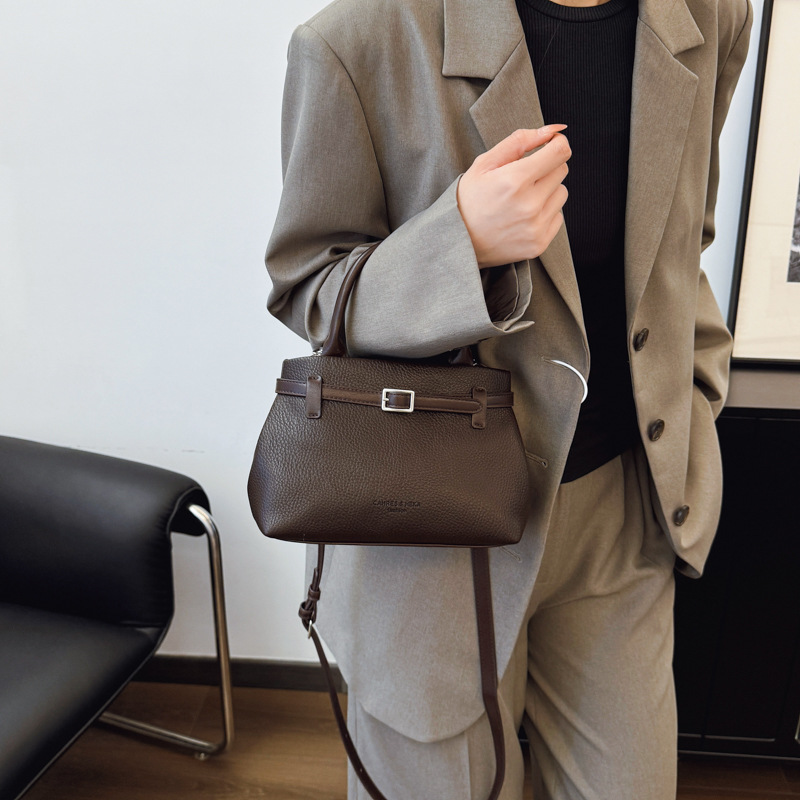 Crossbody shoulder bag handbag niche design simple commuter woman new retro casual