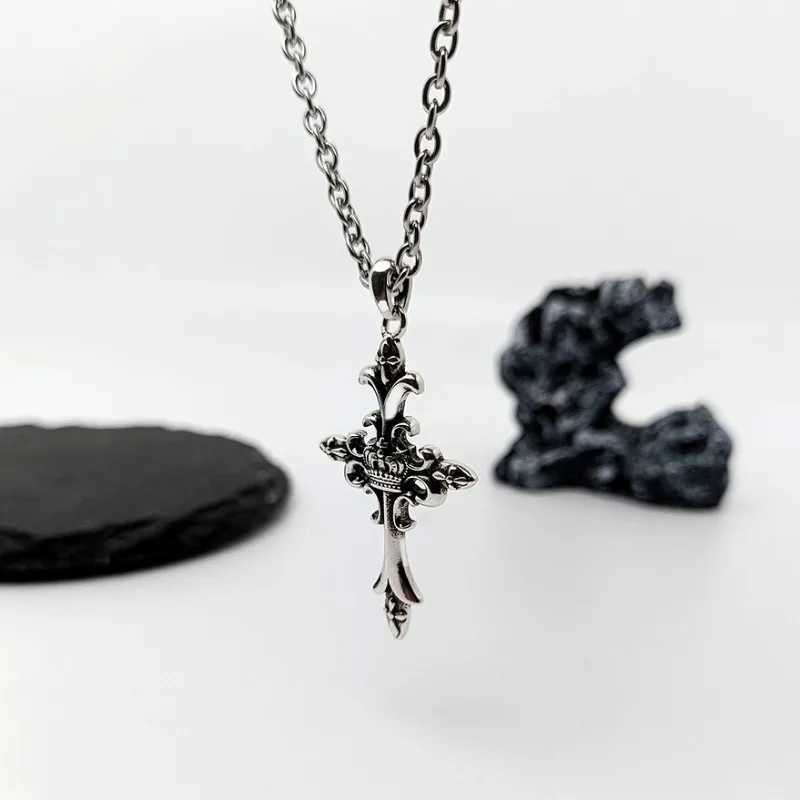 Fashionable 3D Crown Cross Necklace Mens Retro Hip Hop Copper Pendant Sweater Chain Punk Student Jewelry Accessories Gift Y250329