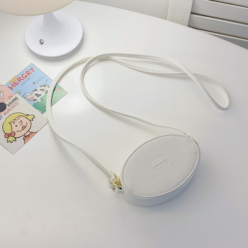 new stylish The 3 mini purse for girls is a simple solid color princess crossbody bag