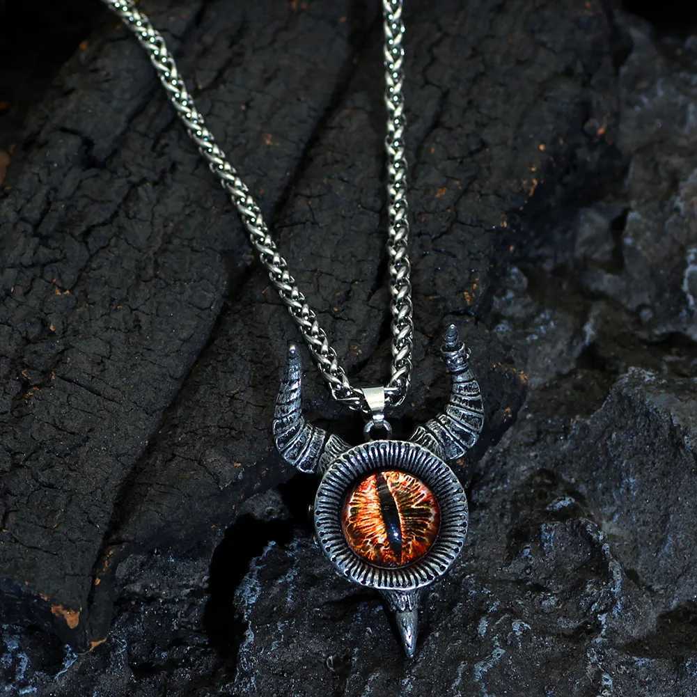 Retro Devils Eye Pendant Necklace Punk Hip Hop Necklace New Mens Fashion Retro Creative Personalized Jewelry Gift Y250329