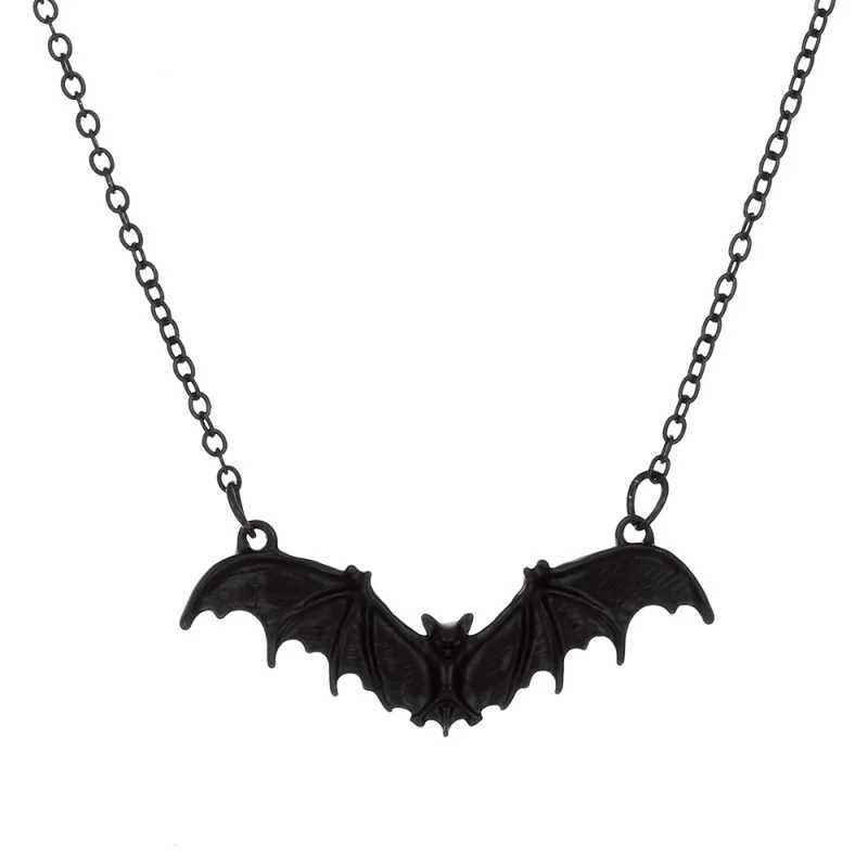 Fashionable Punk Black Bat Pendant for Women Halloween Sexy Hip Hop Cravik Chain Personalized Simple Jewelry Y250329