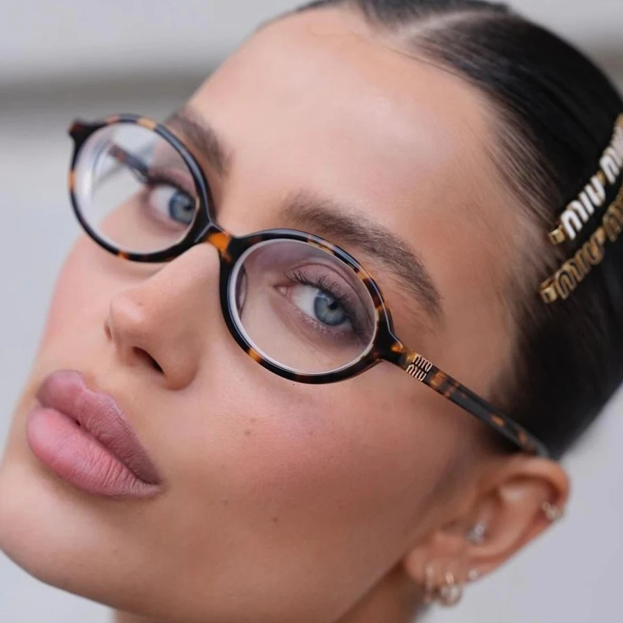 Vintage Small Oval Sunglasses Women Fashion Elegant Gradient Sun Glasses Ladies Y2k Travel Outdoor Shades 250328