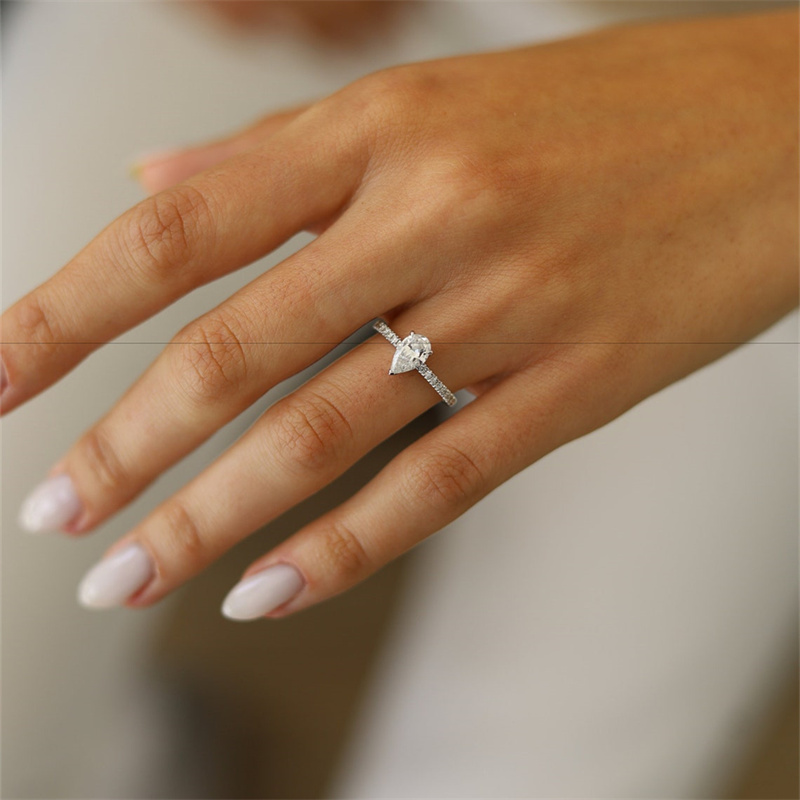Jewelry 0.6 Carat Solitair Pear Cut Ring 14K 18K Solid Gold Half Set Lab Grown Diamond Engagement Ring For Women CVD HPHT Diamond Customize Ring