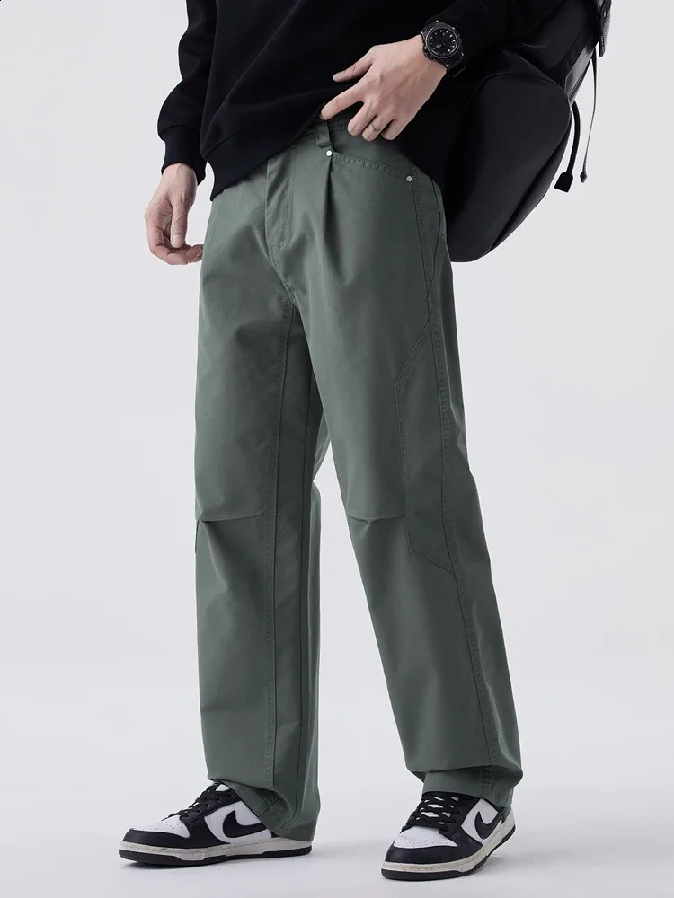 Korean fashion mens wide leg pants paired with carpenter Trouser mens spring and summer high-end casual Chino streetwear 250327