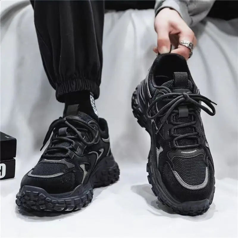 breathable mesh shoes for anti slip and wear-resistant sports shoes for construction sites 250326