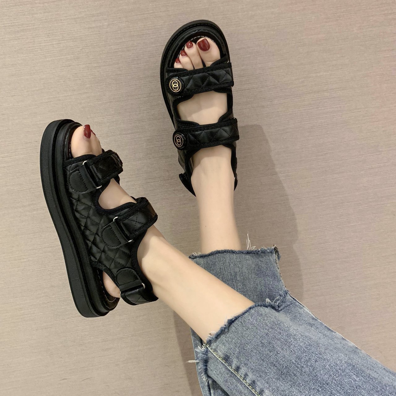 Free shipping designer shoes women sandals black white comfortable breathable wear-resisting outdoor casual shoe 2025