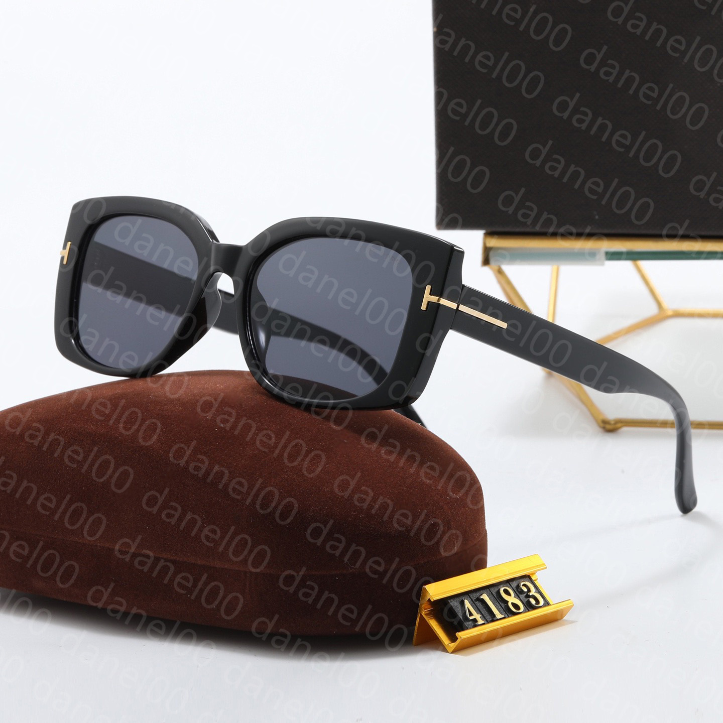 Mens Designer Sunglasses Women Large Square Frame Letter Shades Summer Outdoor Leisure Travel Sun Glasses Polarized Vintage Eyeglasses With Box