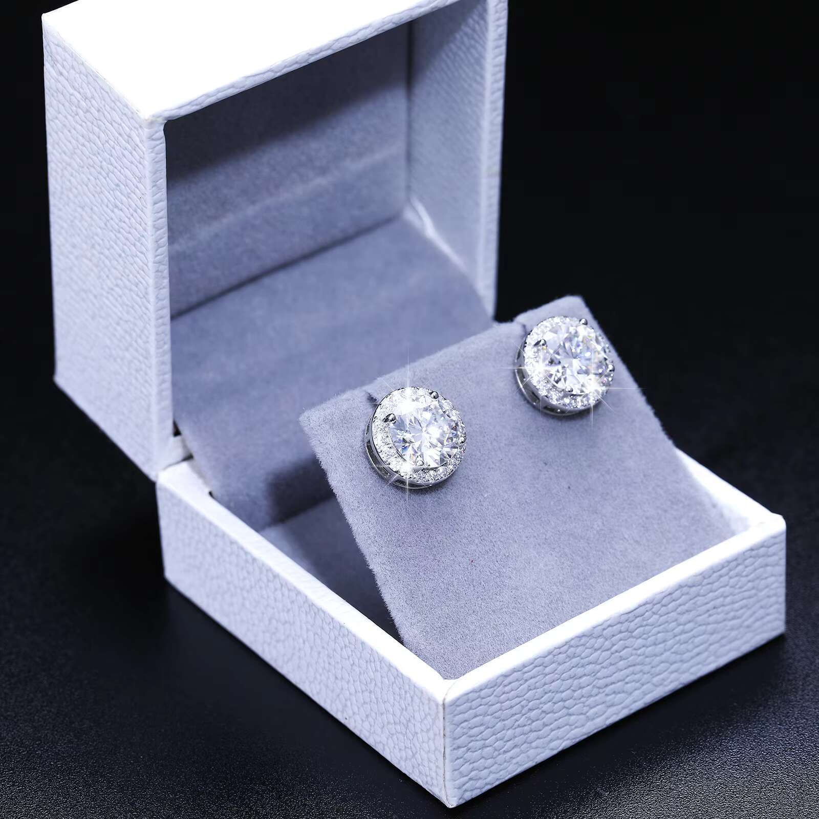 Pass Tester Fashion 5mm-8mm White Gold Sterling Sier VVS Moissanite Dia Push Back Halo Stud Earrings Men Women